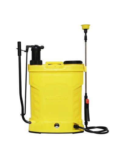 Battery operated sprayer machine for crop protection