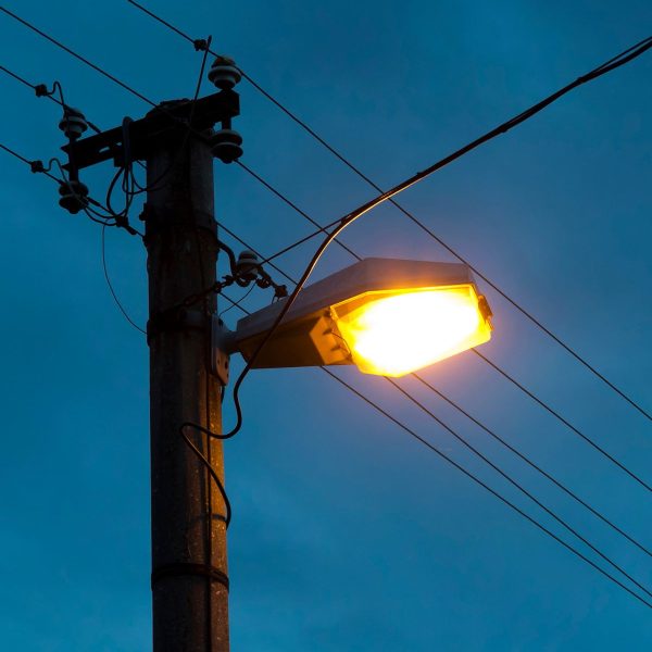 Close up of Triveni Solar semi integrated street light with sleek solar panel