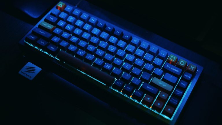 Compact and durable computer accessories for daily tasks