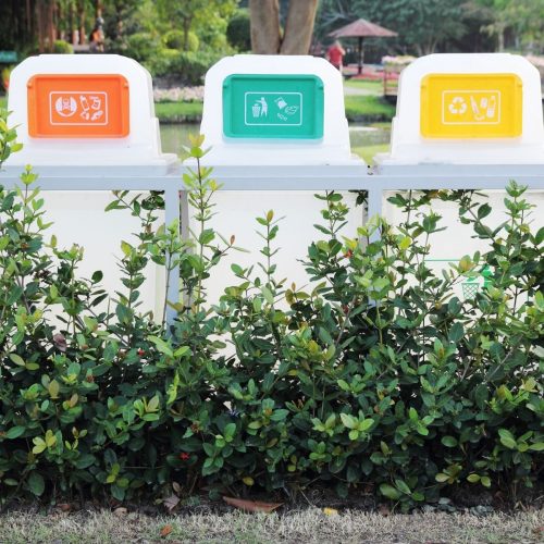 Heavy duty 100 liter dustbin for residential and commercial garbage storage