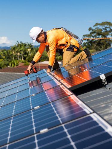 Heavy duty solar structure C base plate for rooftop installations