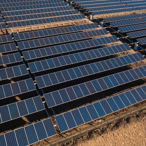 High efficiency photovoltaic solar panel for rooftop installation