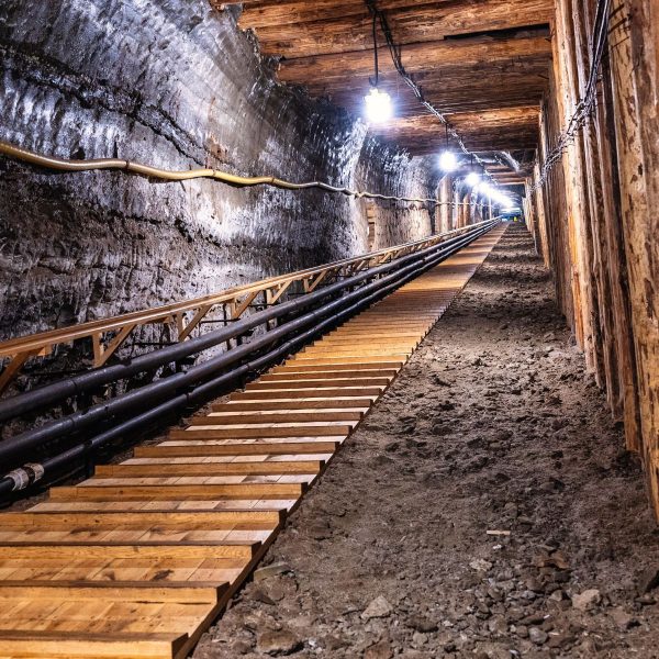 High power mining lights for tunnel safety