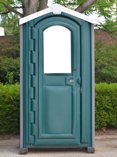 Portable mobile toilet solution with solar powered ventilation