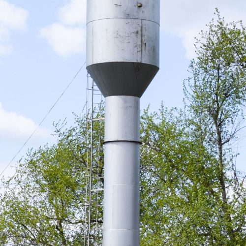 Solar powered Jal Minar water tower system in action