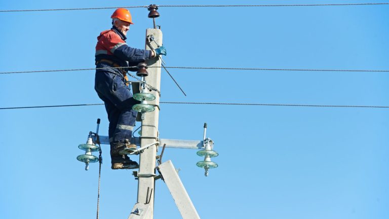 Tubular pole installation process at a solar energy plant