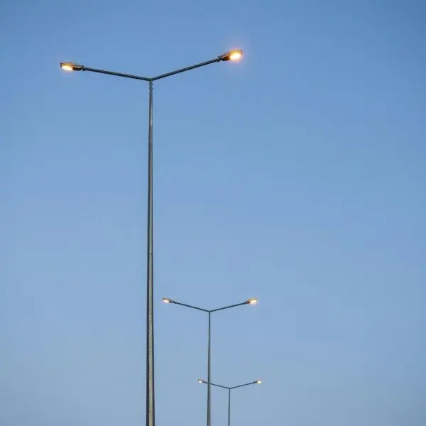 Galvanized Street Light Poles 004 600x600